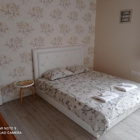 Appartamento Уютна Къща Sliven Esterno foto